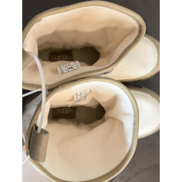 UGG SZ 6 Women Classic Brellah Water Repellent Boot Mustard Seed/Jasmine Color - Picture 9 of 12